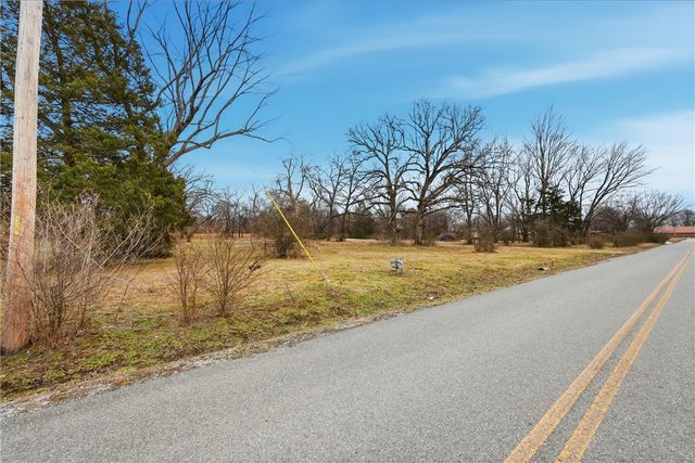 190 Allen Avenue, Gentry, AR 72734