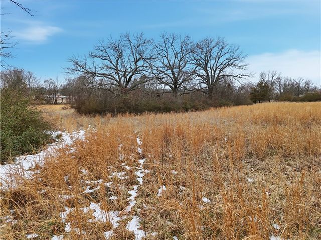 190 Allen Avenue, Gentry, AR 72734