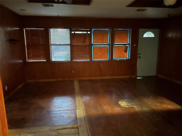 10913 Hoffer Street, Houston, TX 77075