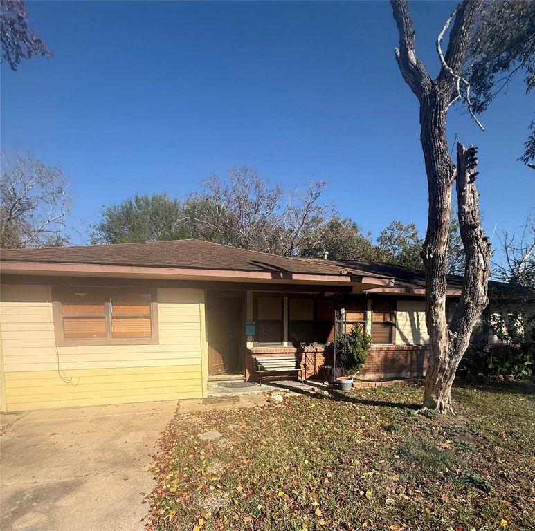 10913 Hoffer Street, Houston, TX 77075