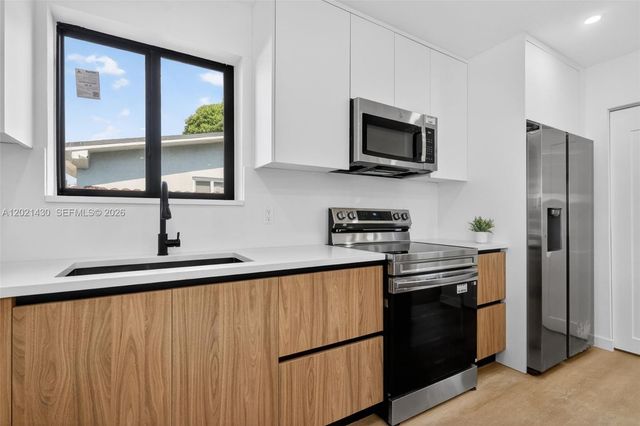 7908 Miramar Blvd, Miramar, FL 33023