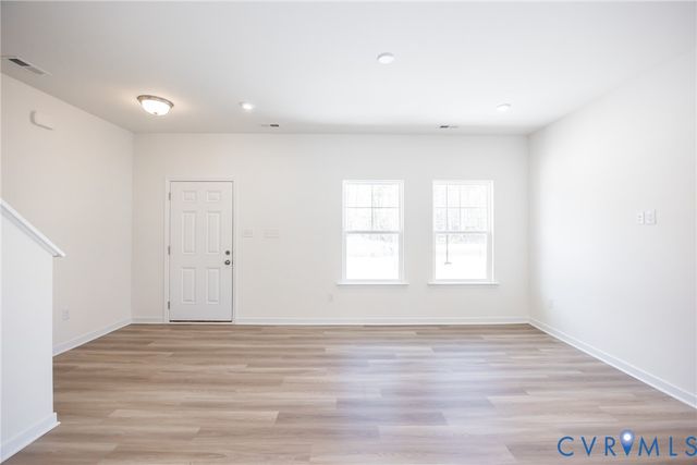 245 Whiteside Rd, Sandston, VA 23150