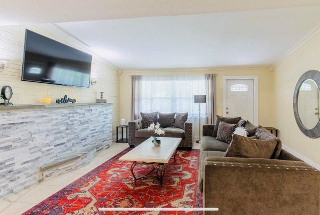 279 Hach Lane, West Palm Beach, FL 33415