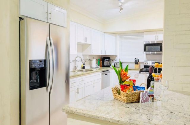 279 Hach Lane, West Palm Beach, FL 33415