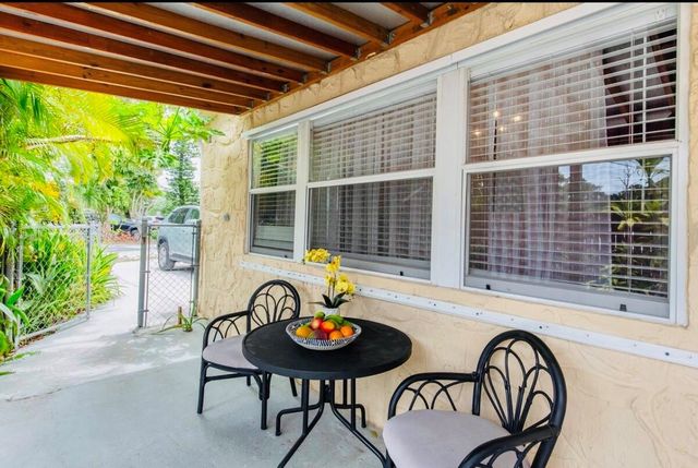 279 Hach Lane, West Palm Beach, FL 33415