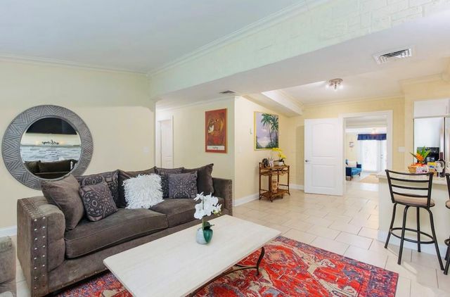 279 Hach Lane, West Palm Beach, FL 33415