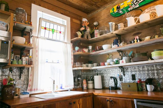 12400 E Texas ST, Burton, TX 77835