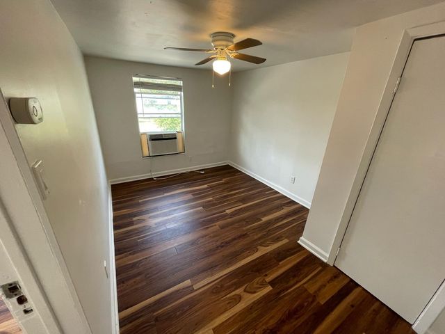 6404 Ponca ST B, Austin, TX 78741