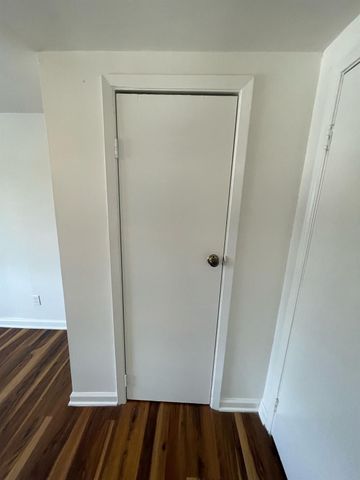 6404 Ponca ST B, Austin, TX 78741