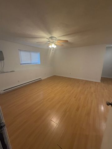 16 Appleton Park H2, Ipswich, MA 01938