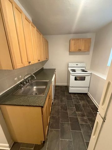 16 Appleton Park H2, Ipswich, MA 01938