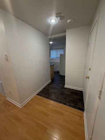 16 Appleton Park H2, Ipswich, MA 01938