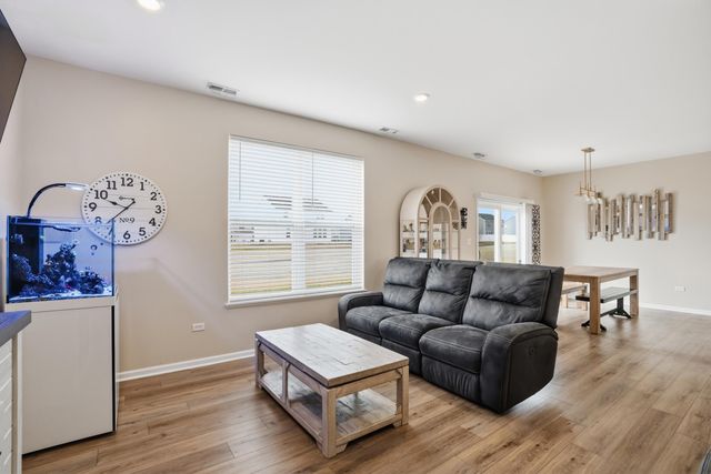 8467 Graystone Drive, Lowell, IN 46356