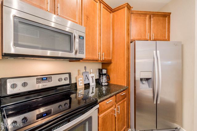 2511 W QUEEN CREEK Road 121, Chandler, AZ 85248