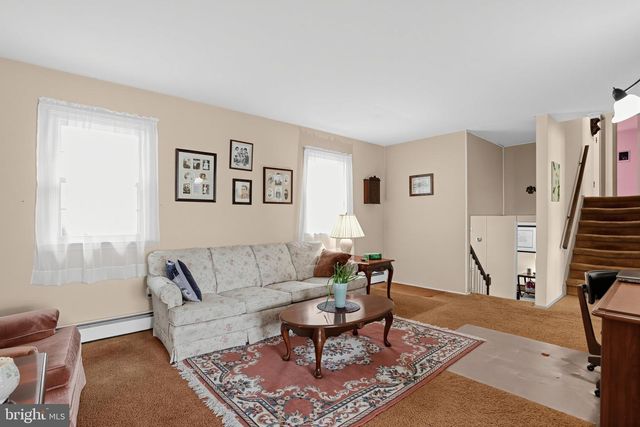 34 FAWN DR, Southampton, PA 18966