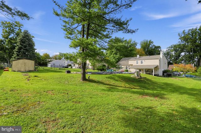 34 FAWN DR, Southampton, PA 18966