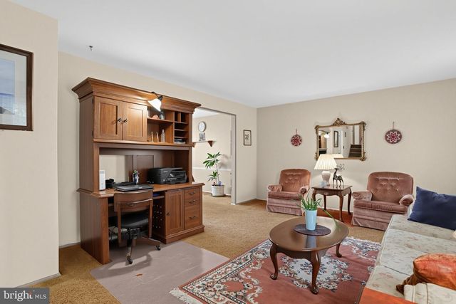 34 FAWN DR, Southampton, PA 18966