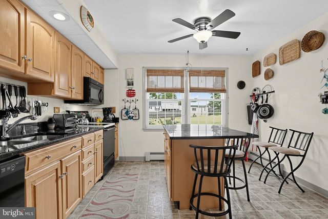 34 FAWN DR, Southampton, PA 18966