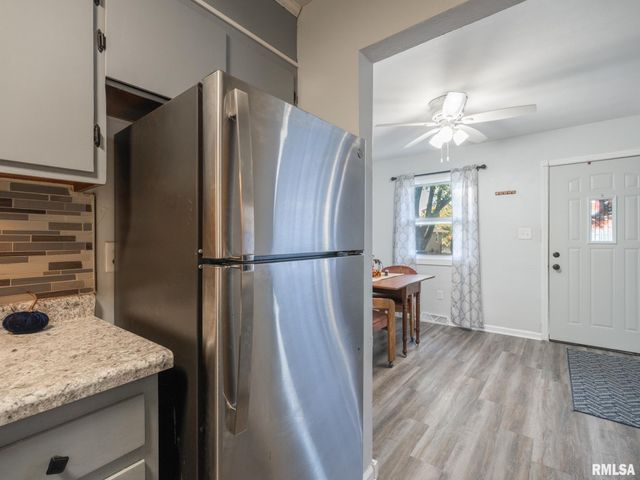 226 SUNRISE Avenue, Pekin, IL 61554