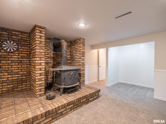 226 SUNRISE Avenue, Pekin, IL 61554