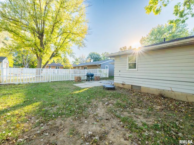 226 SUNRISE Avenue, Pekin, IL 61554