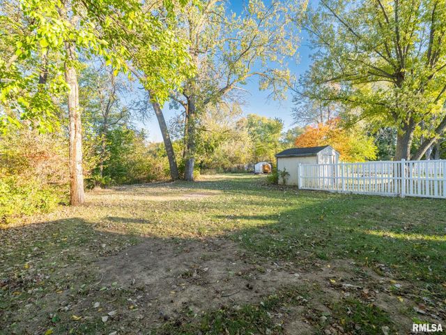 226 SUNRISE Avenue, Pekin, IL 61554