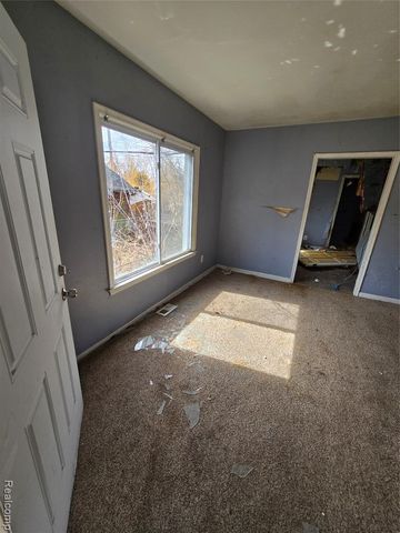 17325 Barlow Street, Detroit, MI 48205