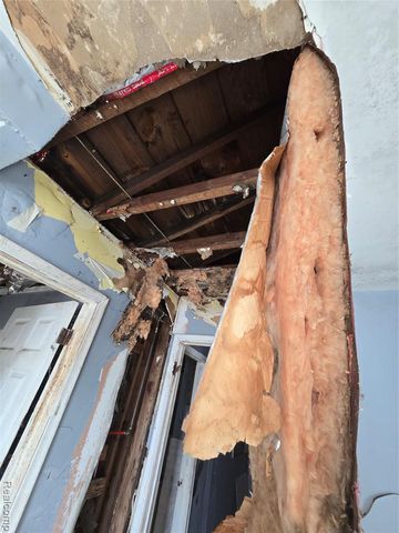 17325 Barlow Street, Detroit, MI 48205