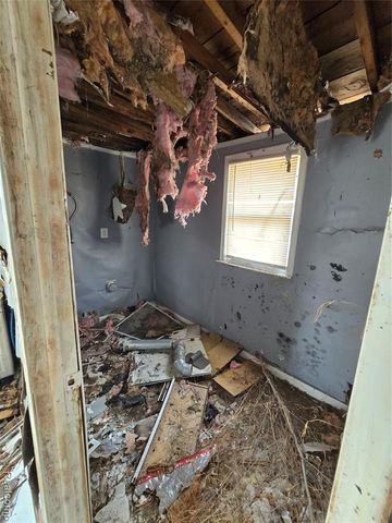 17325 Barlow Street, Detroit, MI 48205