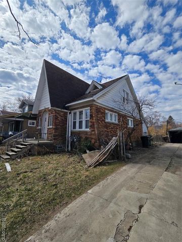17325 Barlow Street, Detroit, MI 48205