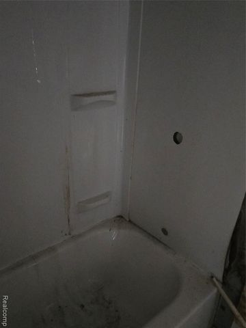 17325 Barlow Street, Detroit, MI 48205