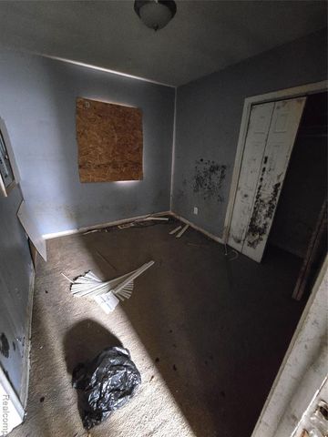 17325 Barlow Street, Detroit, MI 48205