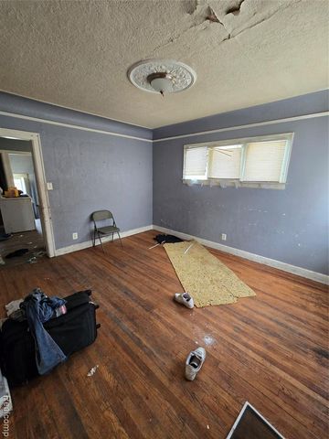 17325 Barlow Street, Detroit, MI 48205