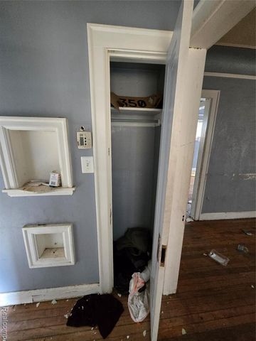 17325 Barlow Street, Detroit, MI 48205