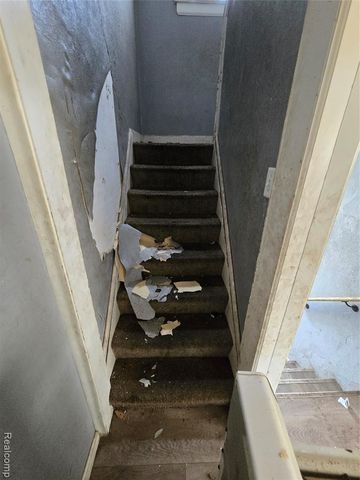 17325 Barlow Street, Detroit, MI 48205