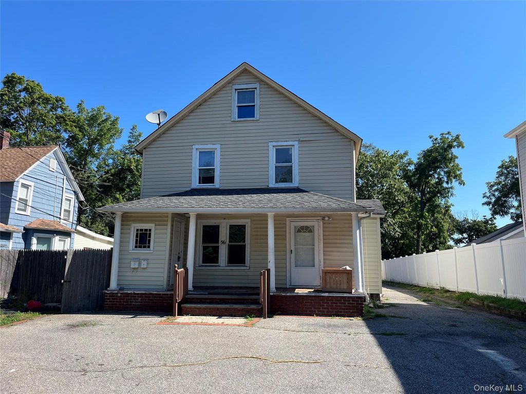 56 Lowndes Avenue, Huntington Station, NY 11746 — photo 2