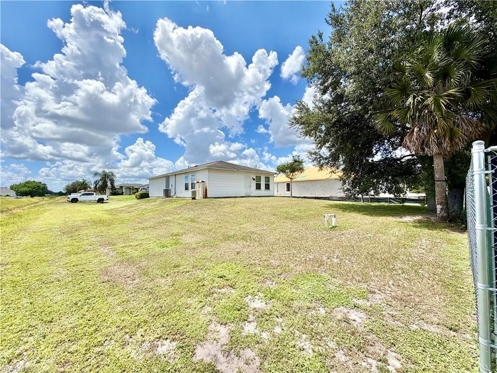 2800 26th ST SW, LEHIGH ACRES, FL 33976 — photo 4