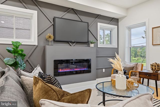 825 QUACKENBOS ST NW, Washington, DC 20011