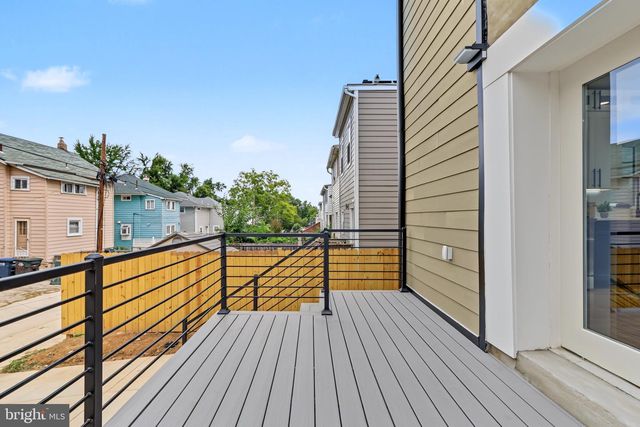 825 QUACKENBOS ST NW, Washington, DC 20011