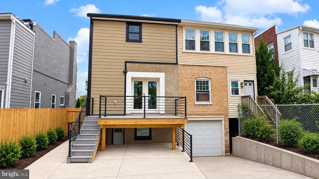 825 QUACKENBOS ST NW, Washington, DC 20011