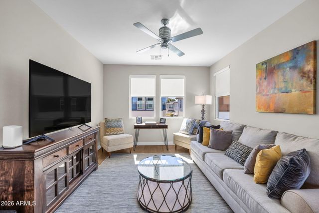 1555 E OCOTILLO Road 21, Phoenix, AZ 85014