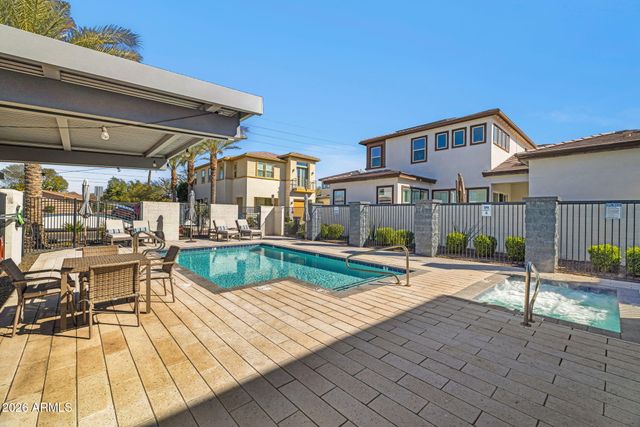 1555 E OCOTILLO Road 21, Phoenix, AZ 85014