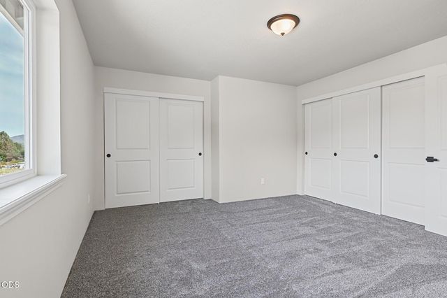 167 SE Champagne Court, Grants Pass, OR 97527