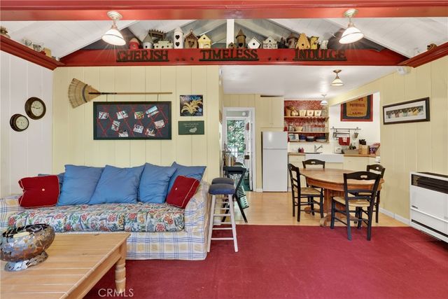501 Dogwood Canyon, Blue Jay, CA 92317