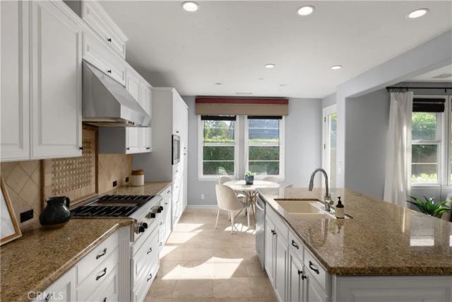 7 Waltham Road, Ladera Ranch, CA 92694