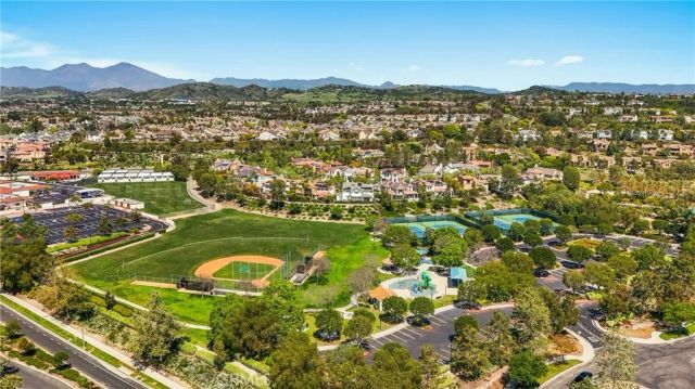 7 Waltham Road, Ladera Ranch, CA 92694