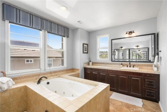 7 Waltham Road, Ladera Ranch, CA 92694