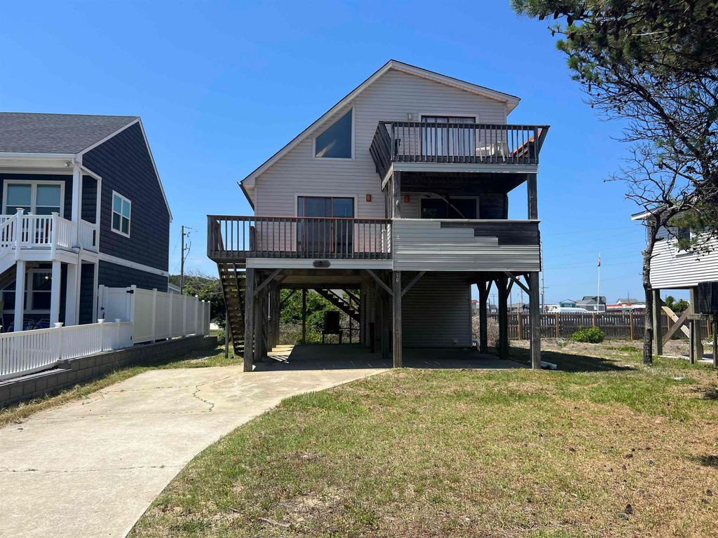 Image 1 of property listing at 104 W Sportsman Drive lot 107, Kill Devil Hills, NC 27948