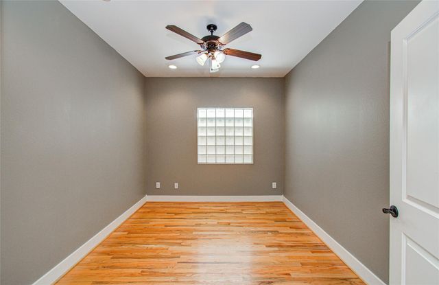 1034 Dunbar Street, Houston, TX 77009