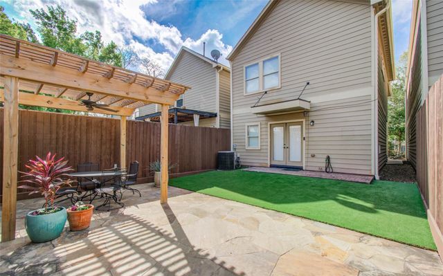 1034 Dunbar Street, Houston, TX 77009